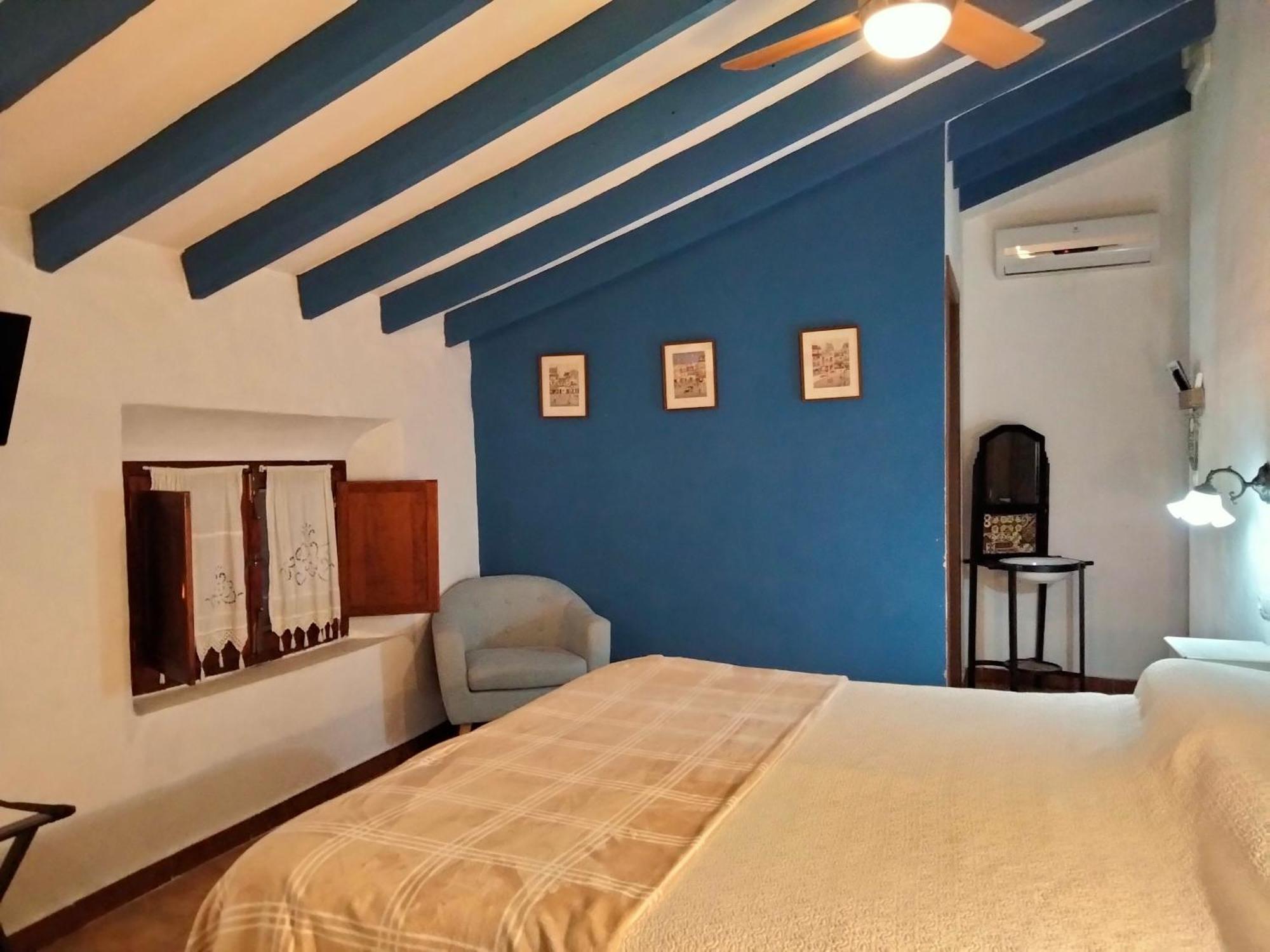 Hostal Los Aromas Villena Zimmer foto