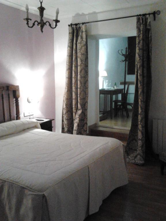 Hostal Los Aromas Villena Zimmer foto